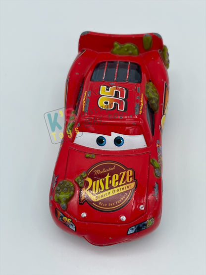 PRE-OWNED / LOOSE DISNEY PIXAR CARS BY MATTEL - "CACTUS LIGHTNING MCQUEEN" - CARS SERIES - PLAYED WITH GOOD CONDITION - READ DESCRIPTION!!!!!!!!!!!