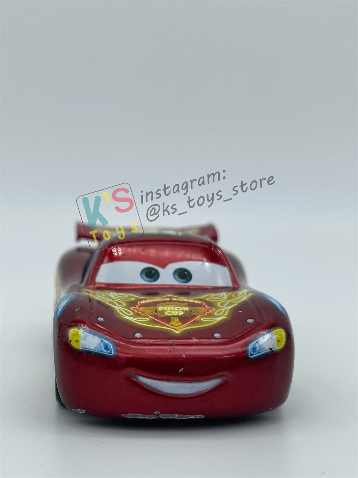 PRE-OWNED / LOOSE DISNEY PIXAR CARS BY MATTEL - "NEON METALLIC DECO LIGHNTING MCQUEEN" - NEON RACERS SERIES - PLAYED WITH GOOD CONDITION - READ DESCRIPTION!!!!!!!!!!!