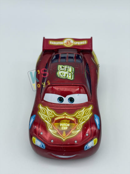 PRE-OWNED / LOOSE DISNEY PIXAR CARS BY MATTEL - "NEON METALLIC DECO LIGHNTING MCQUEEN" - NEON RACERS SERIES - PLAYED WITH GOOD CONDITION - READ DESCRIPTION!!!!!!!!!!!