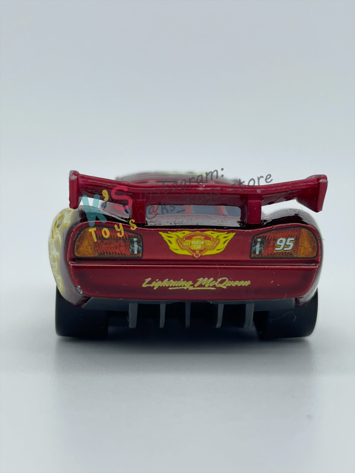 PRE-OWNED / LOOSE DISNEY PIXAR CARS BY MATTEL - "NEON METALLIC DECO LIGHNTING MCQUEEN" - NEON RACERS SERIES - PLAYED WITH GOOD CONDITION - READ DESCRIPTION!!!!!!!!!!!