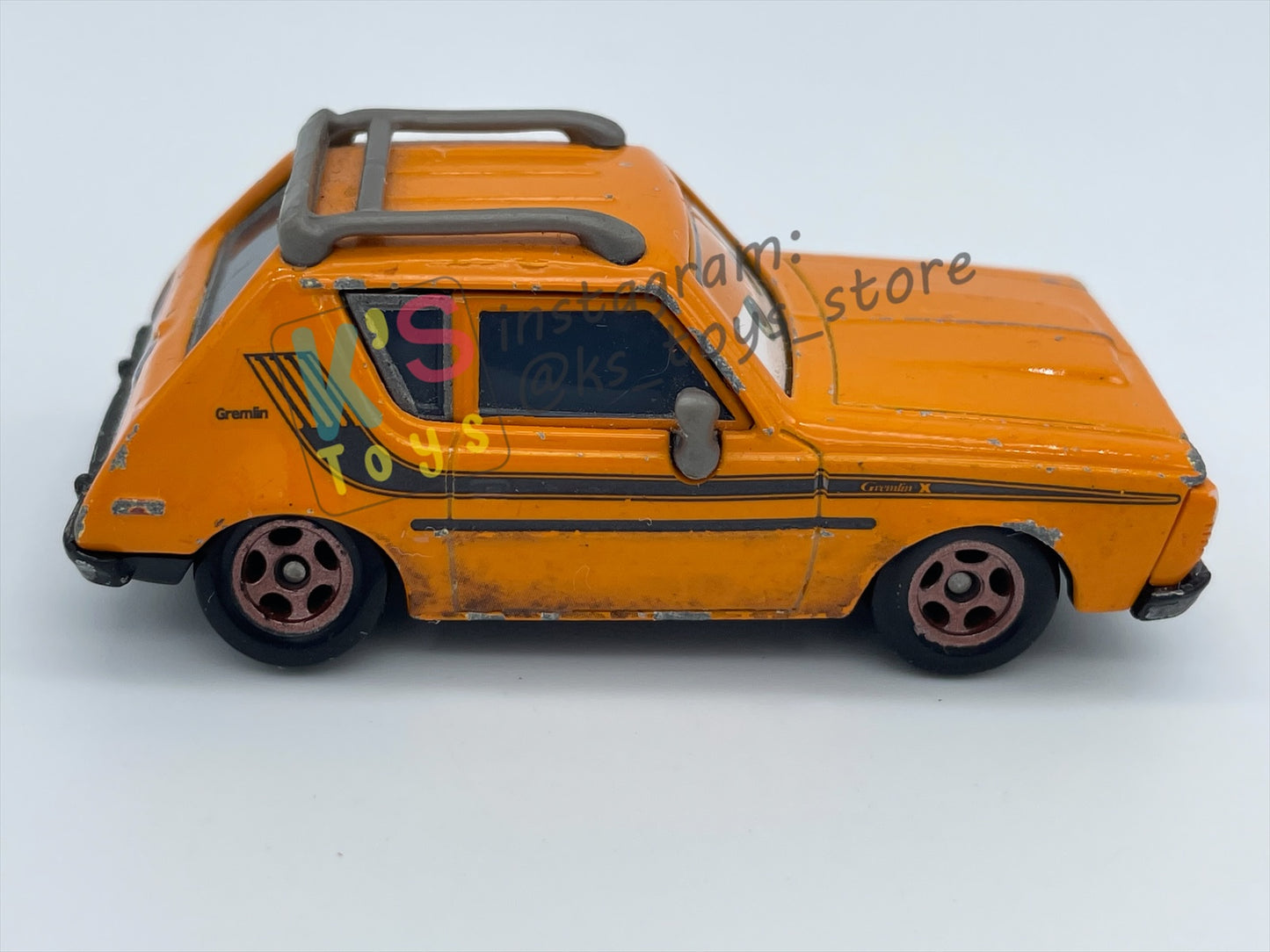 PRE-OWNED / LOOSE DISNEY PIXAR CARS BY MATTEL - "GREM" - CARS 2 SERIES - PLAYED WITH GOOD CONDITION - READ DESCRIPTION!!!!!!!!!!!