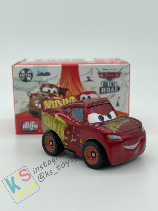 Mini Racers Pixar Disney Cars, 2023 Series 1 #06 RUSTEZE RACING CENTER LIGHTNING MCQUEEN - BNIB