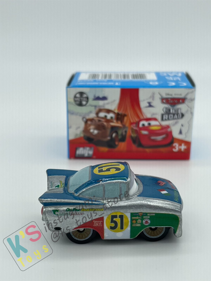 Mini Racers Pixar Disney Cars, 2023 Series 2 #20 SALUDOS AMIGOS RAMONE - BNIB