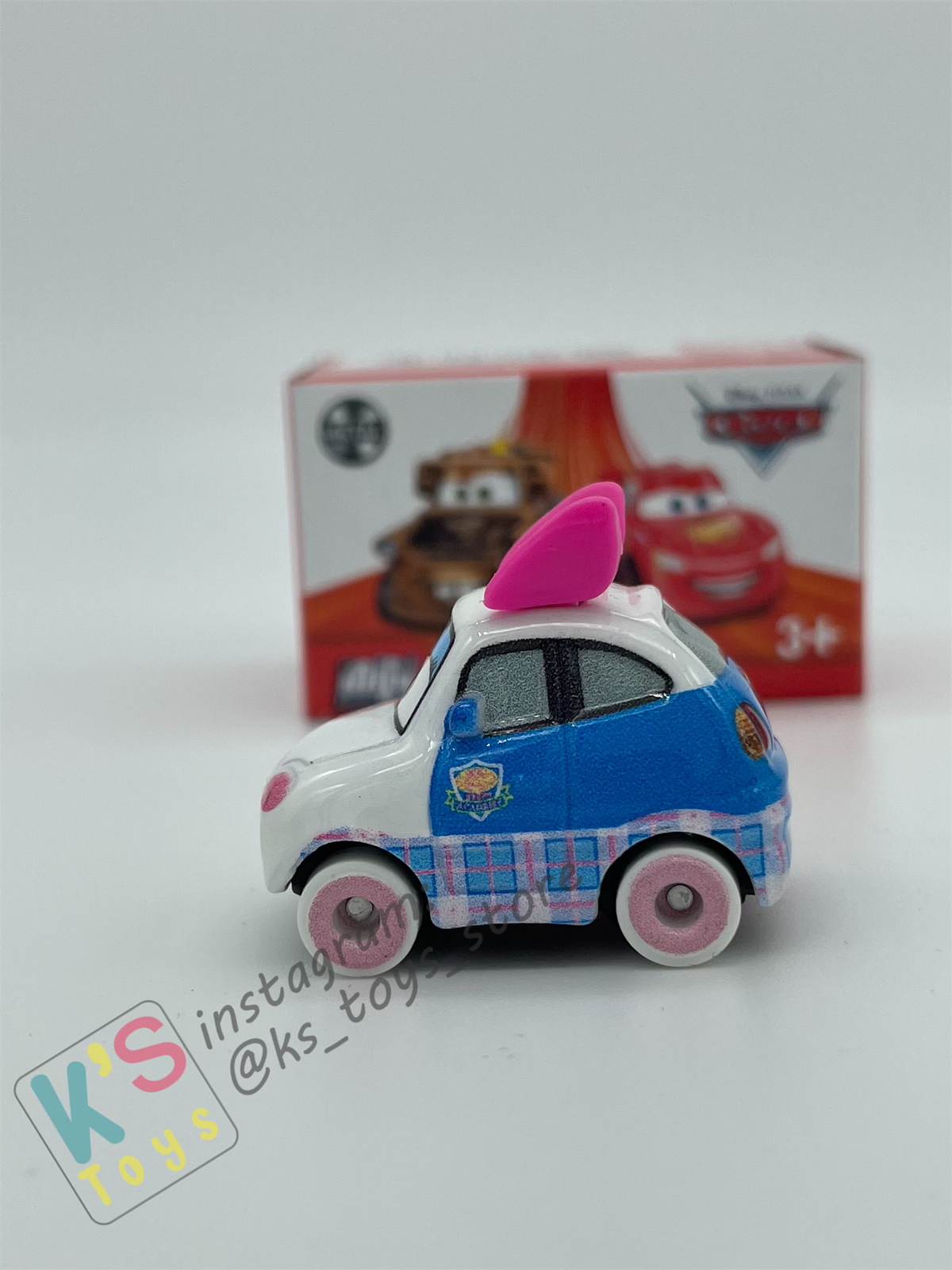 Mini Racers Pixar Disney Cars, 2024 Series 1 #05 SUKI- BNIB