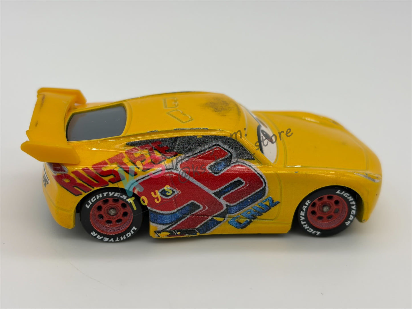 PRE-OWNED / LOOSE DISNEY PIXAR CARS BY MATTEL - "RUST-EZE CRUZ RAMIREZ" - CARS 3 FLORIDA 500 SERIES - PLAYED CONDITION - READ DESCRIPTION!!!!!!!!!!!
