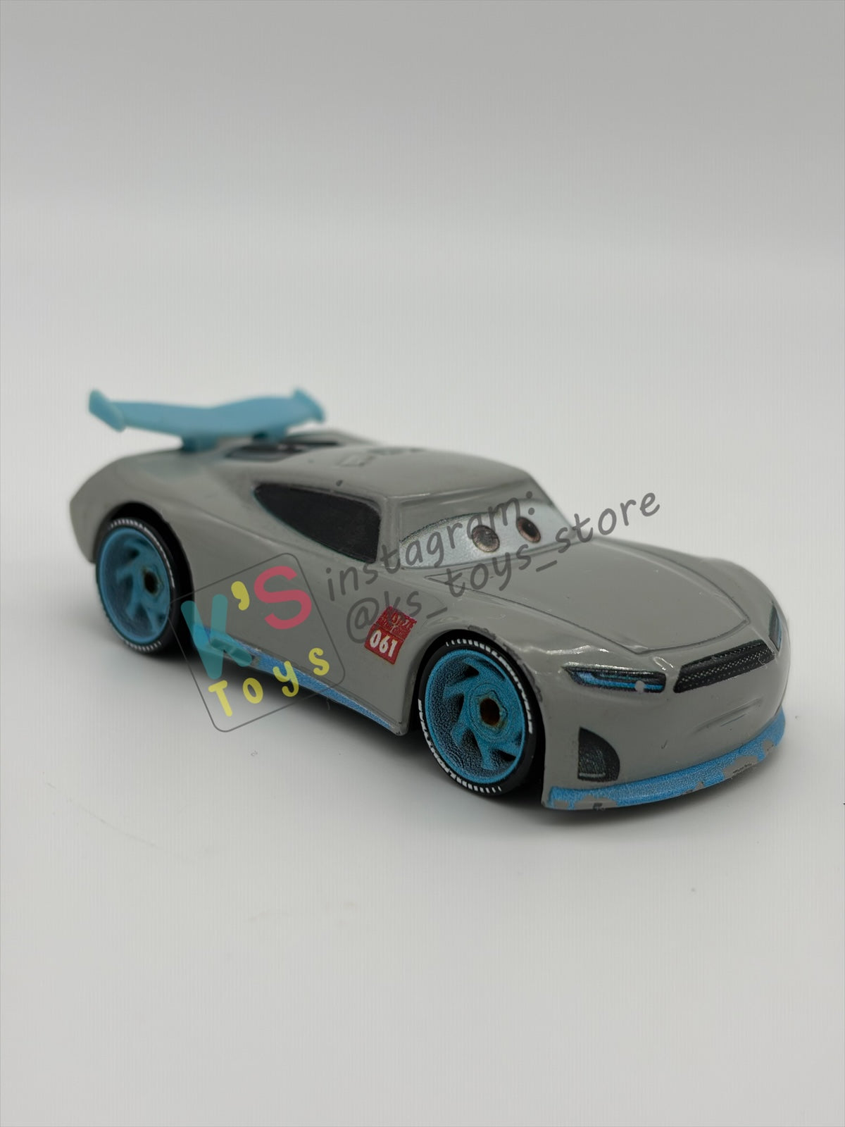 PRE-OWNED / LOOSE DISNEY PIXAR CARS BY MATTEL - "TOM W” - CARS 3 RACING CENTER SERIES - GOOD CONDITION - READ DESCRIPTION!!!!!!!!!!!