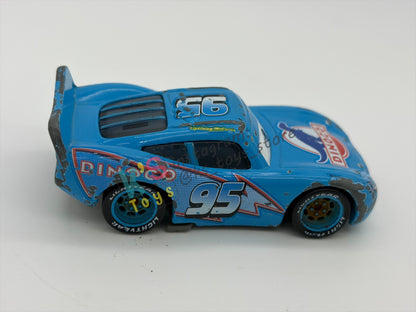 FREE ITEM!! PRE-OWNED / LOOSE DISNEY PIXAR CARS - "DINOCO LIGHTNING MCQUEEN" WELL-PLAYED CONDITION