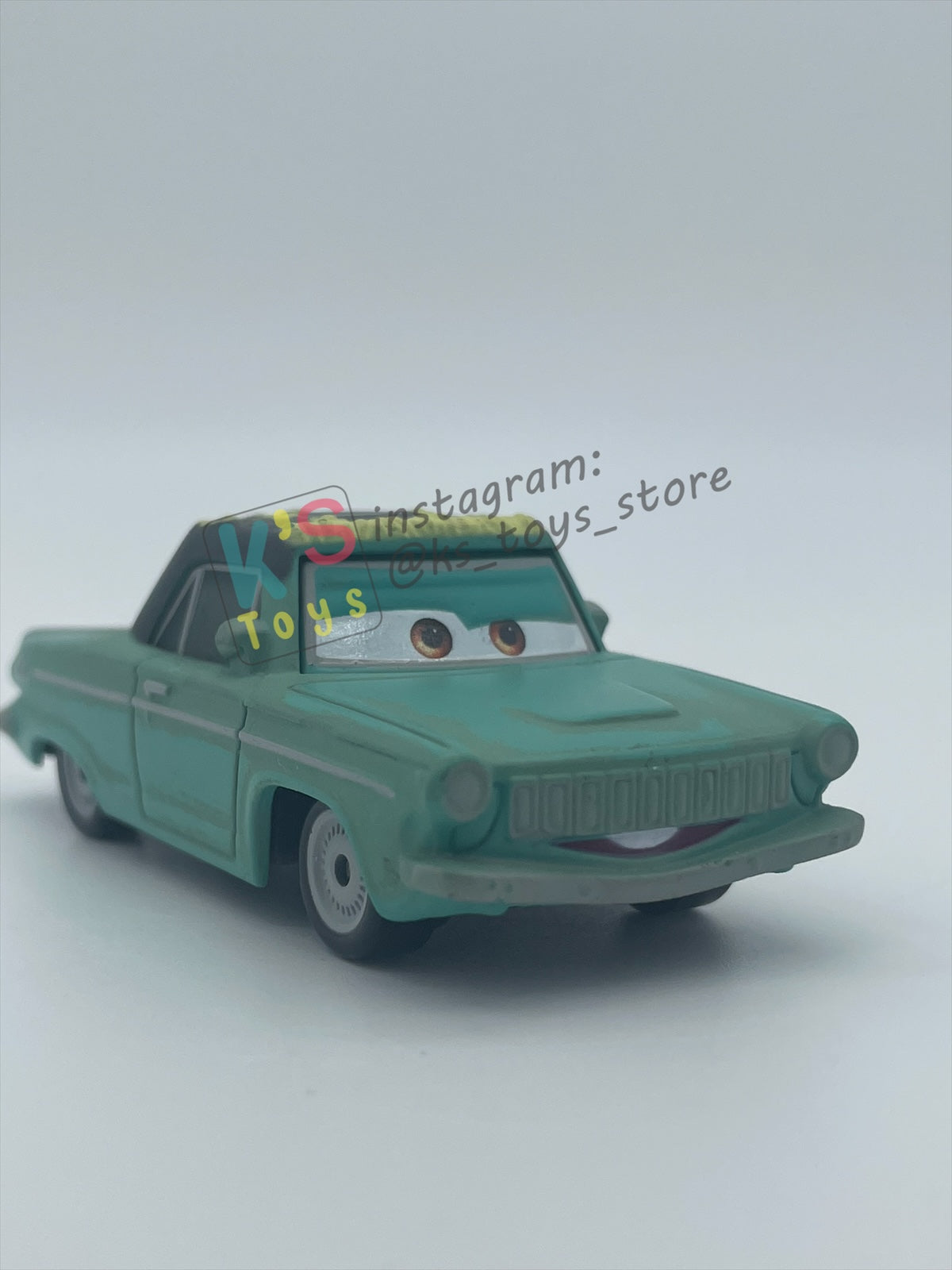 PRE-OWNED / LOOSE DISNEY PIXAR CARS - "RUSTY RUST-EZE" CARS 3 SERIES - EXCELLENT CONDITION