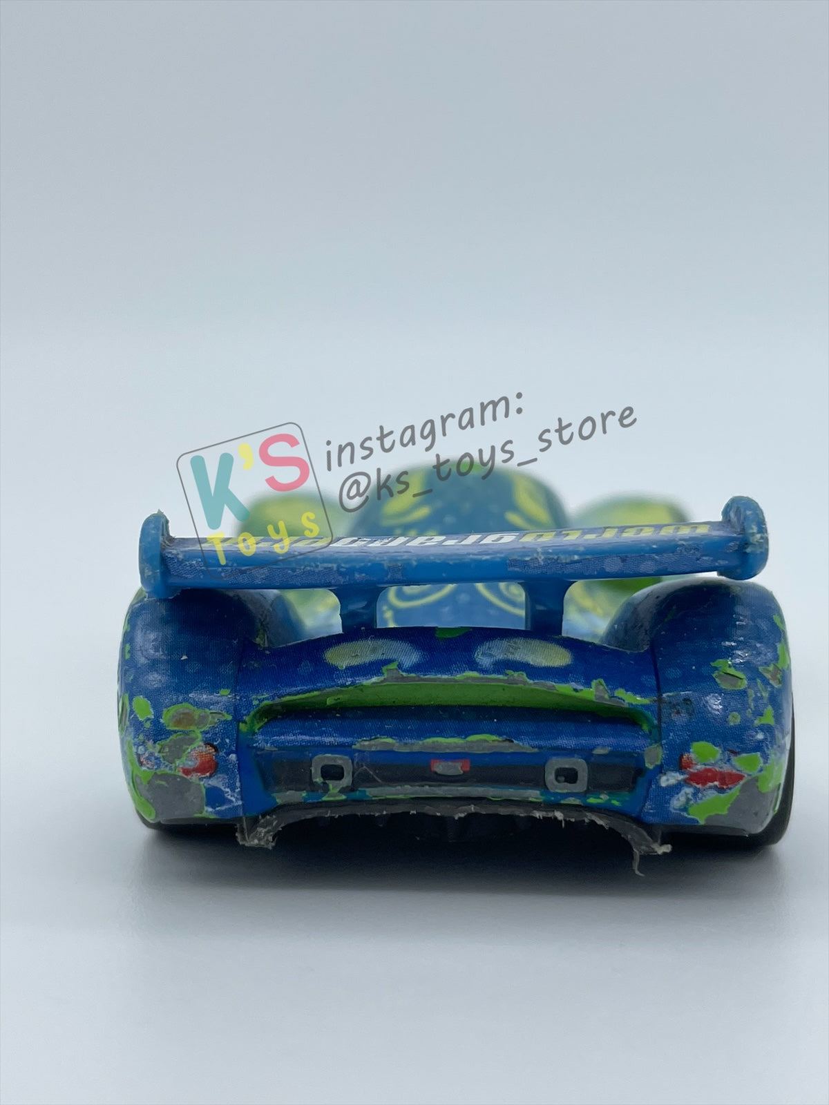 FREE ITEM!!!!! LOOSE DISNEY PIXAR CARS - "CARLA VELOSO" CARS 2 SERIES - WELL LOVED/PLAYED CONDITION