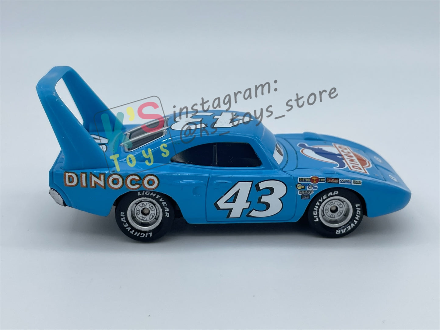 PRE-OWNED / LOOSE DISNEY PIXAR CARS - "STRIP WEATHERS / THE KING" CARS SERIES - GOOD CONDITION