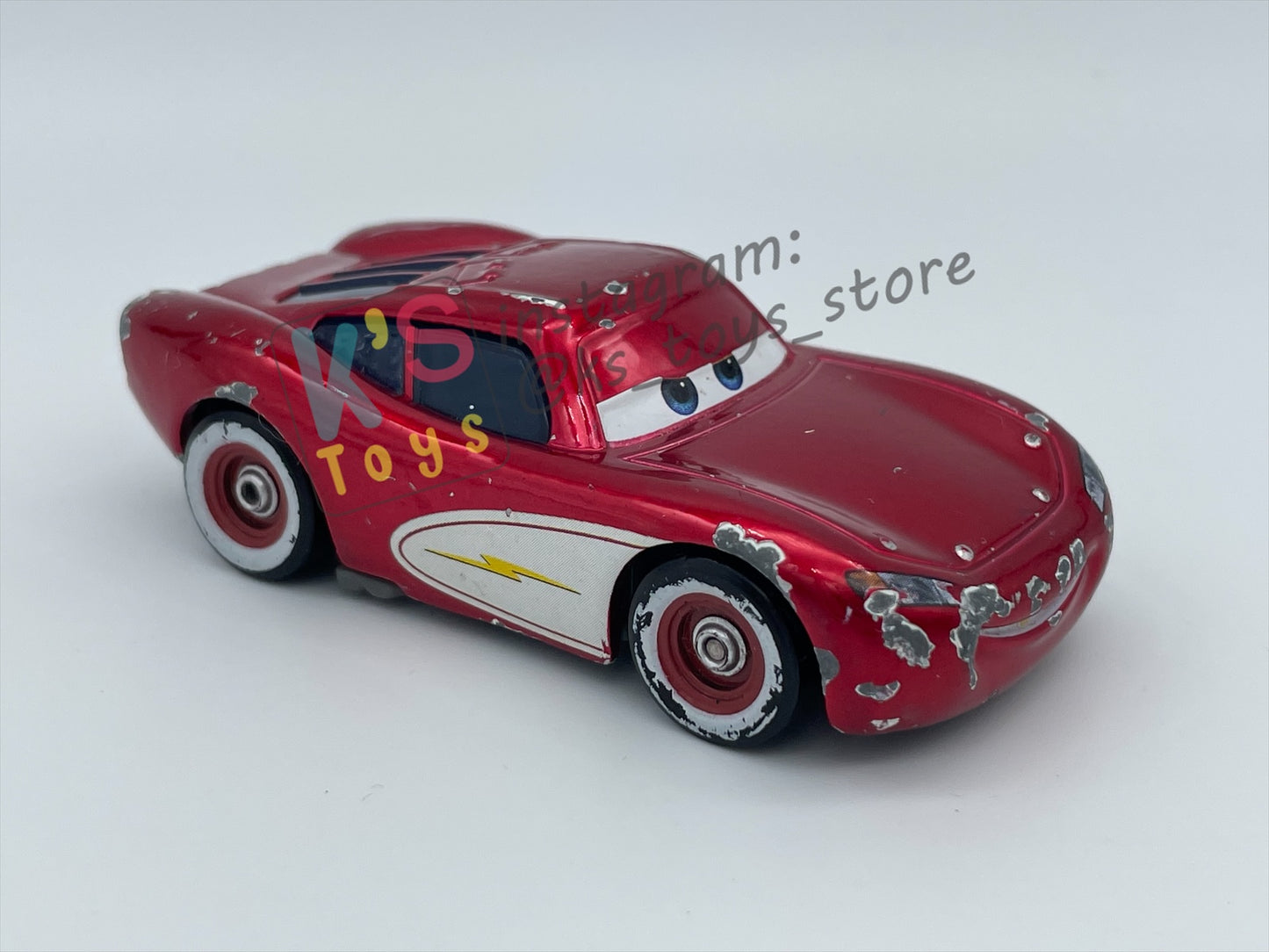 FREE ITEM!!!!! LOOSE DISNEY PIXAR CARS - "CRUISING LIGHTNING MCQUEEN" CARS SERIES - WELL LOVED/PLAYED CONDITION