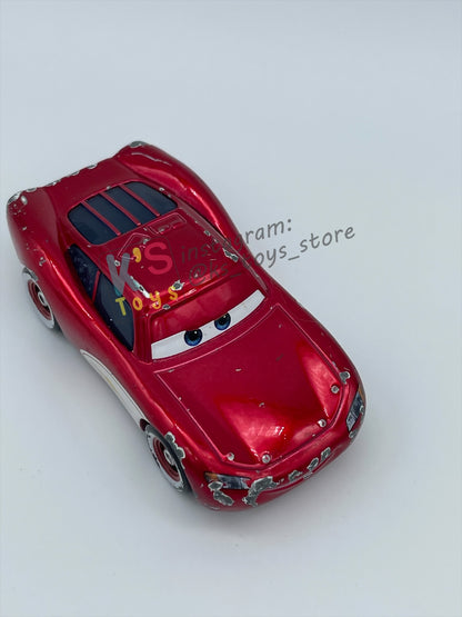 FREE ITEM!!!!! LOOSE DISNEY PIXAR CARS - "CRUISING LIGHTNING MCQUEEN" CARS SERIES - WELL LOVED/PLAYED CONDITION