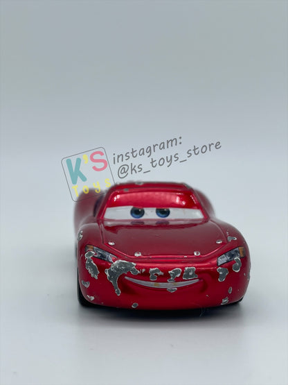 FREE ITEM!!!!! LOOSE DISNEY PIXAR CARS - "CRUISING LIGHTNING MCQUEEN" CARS SERIES - WELL LOVED/PLAYED CONDITION