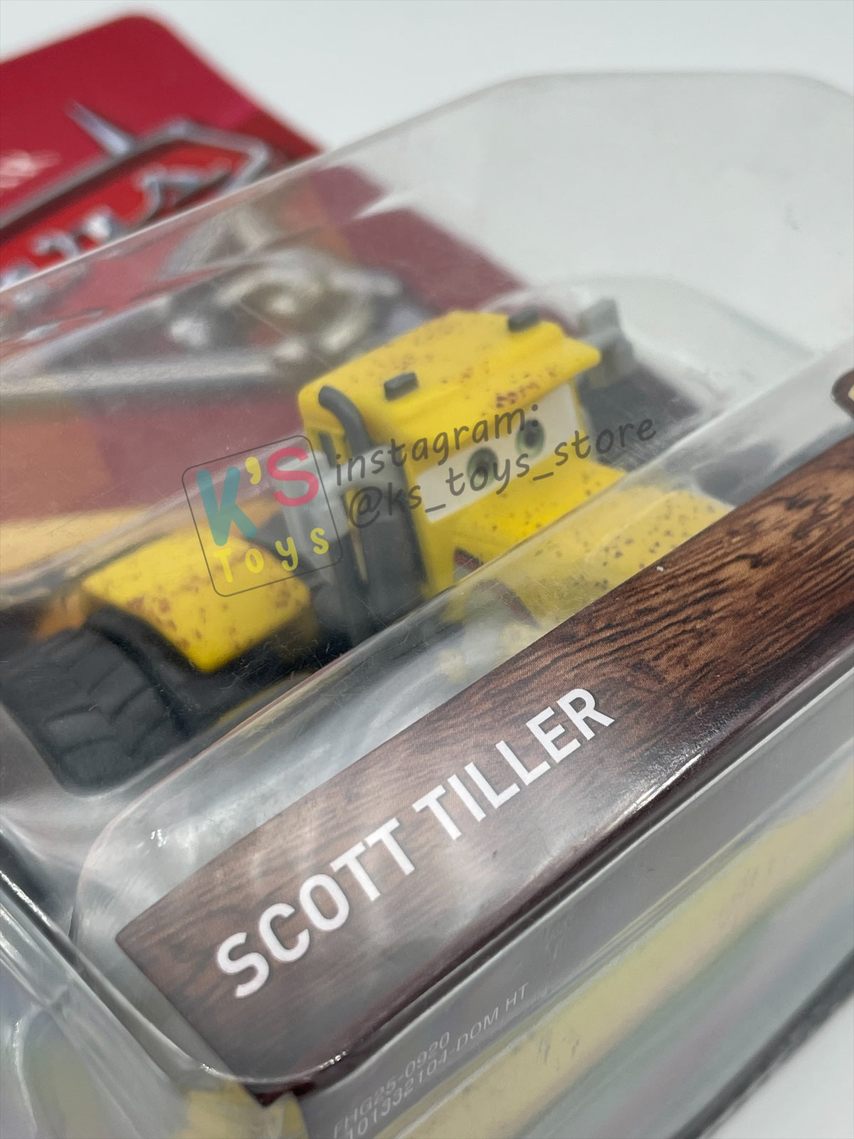 DELUXE DISNEY PIXAR CARS "SCOTT TILLER" CARS 3 SERIES - BNIP - READ DESCRIPTION!!!!