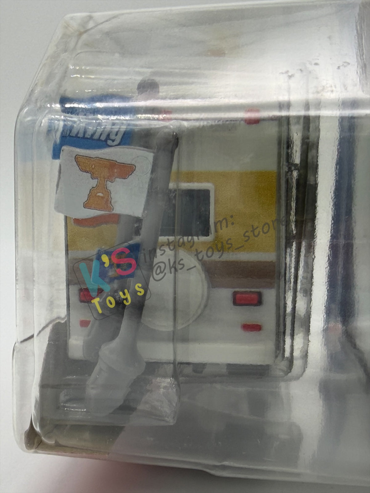 DELUXE DISNEY PIXAR CARS BY MATTEL "VAN SCANLANE" DINOCO 400 SERIES - BNIP