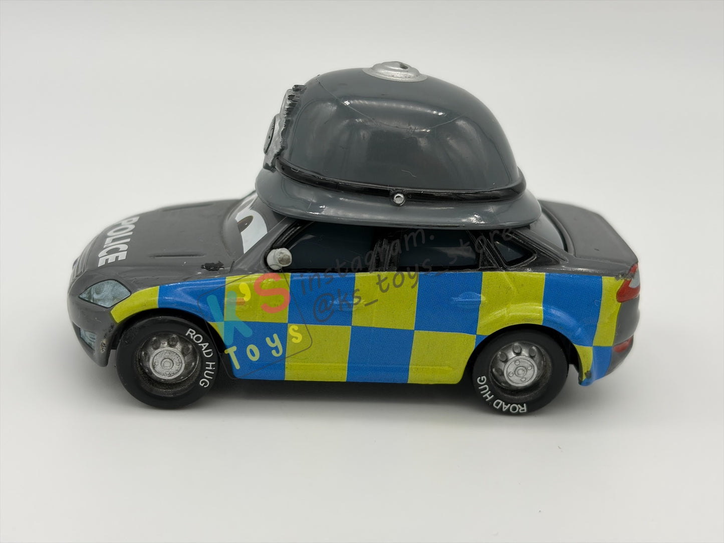 PRE-OWNED / LOOSE DISNEY PIXAR CARS BY MATTEL - "SIREN CARBARINI" CARS 2 PALACE CHAOS SERIES - PLAYED IN GOOD CONDITION - READ DESCRIPTION!!!!!!!!!!