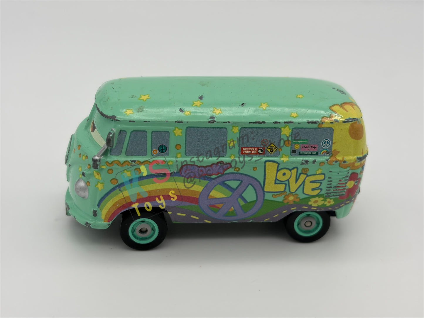 PRE-OWNED / LOOSE DISNEY PIXAR CARS BY MATTEL - "FILLMORE" - CARS SERIES - PLAYED CONDITION - READ DESCRIPTION!!!!!!!!!!!