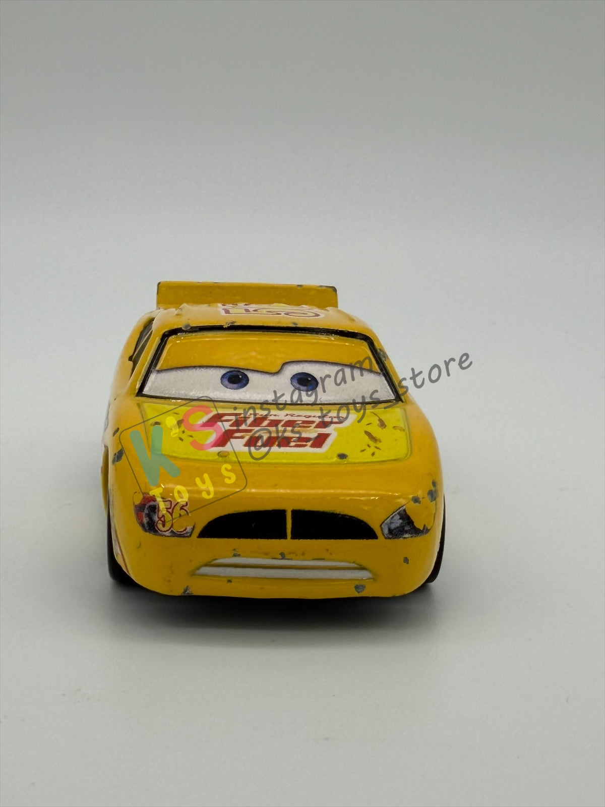 PRE-OWNED / LOOSE DISNEY PIXAR CARS BY MATTEL - "BRUSH CURBER" - CARS SERIES - PLAYED CONDITION - READ DESCRIPTION!!!!!!!!!!!