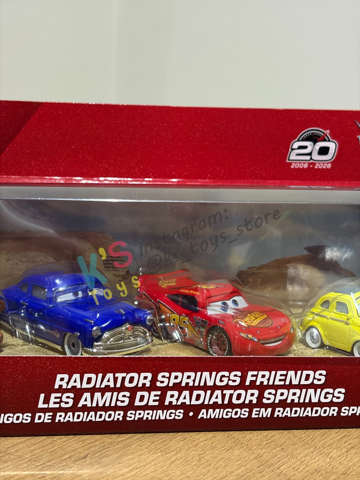 GIFT SET Disney Pixar Cars by MATTEL, EXCLUSIVE 5 PACK RADIATOR SPRINGS FRIENDS - 20TH ANNIVERSARY LOGO BNIP