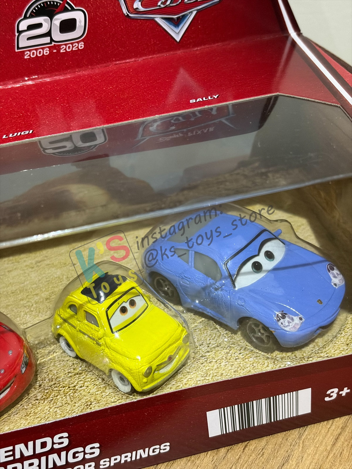 GIFT SET Disney Pixar Cars by MATTEL, EXCLUSIVE 5 PACK RADIATOR SPRINGS FRIENDS - 20TH ANNIVERSARY LOGO BNIP