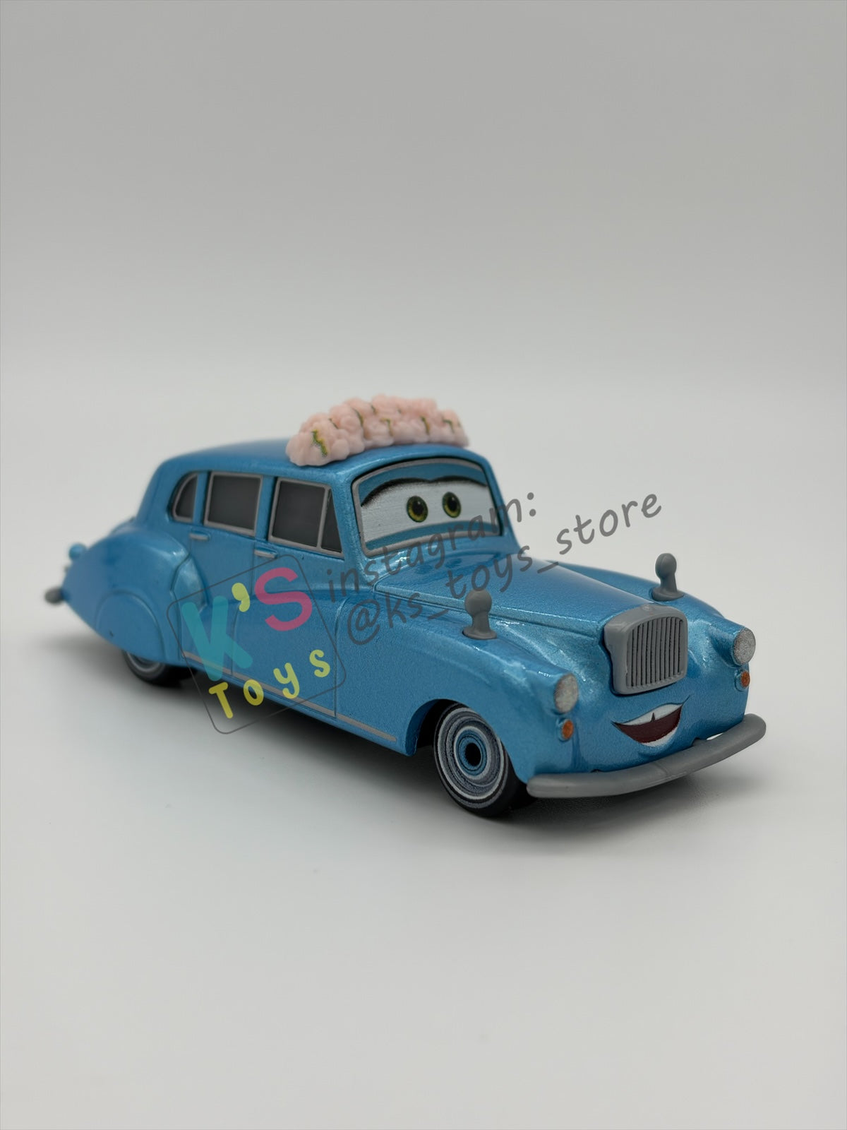 PRE-OWNED / LOOSE DISNEY PIXAR CARS 1:55 BY MATTEL - "MATO" CARS ON THE ROAD GETTIN' HITCHED - MINT CONDITION