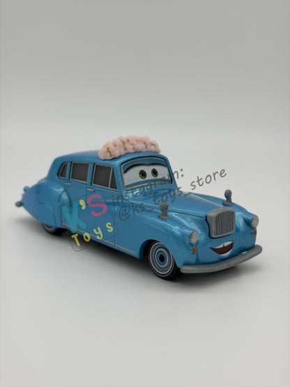 PRE-OWNED / LOOSE DISNEY PIXAR CARS 1:55 BY MATTEL - "MATO" CARS ON THE ROAD GETTIN' HITCHED - MINT CONDITION