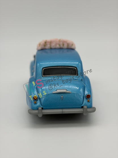 PRE-OWNED / LOOSE DISNEY PIXAR CARS 1:55 BY MATTEL - "MATO" CARS ON THE ROAD GETTIN' HITCHED - MINT CONDITION