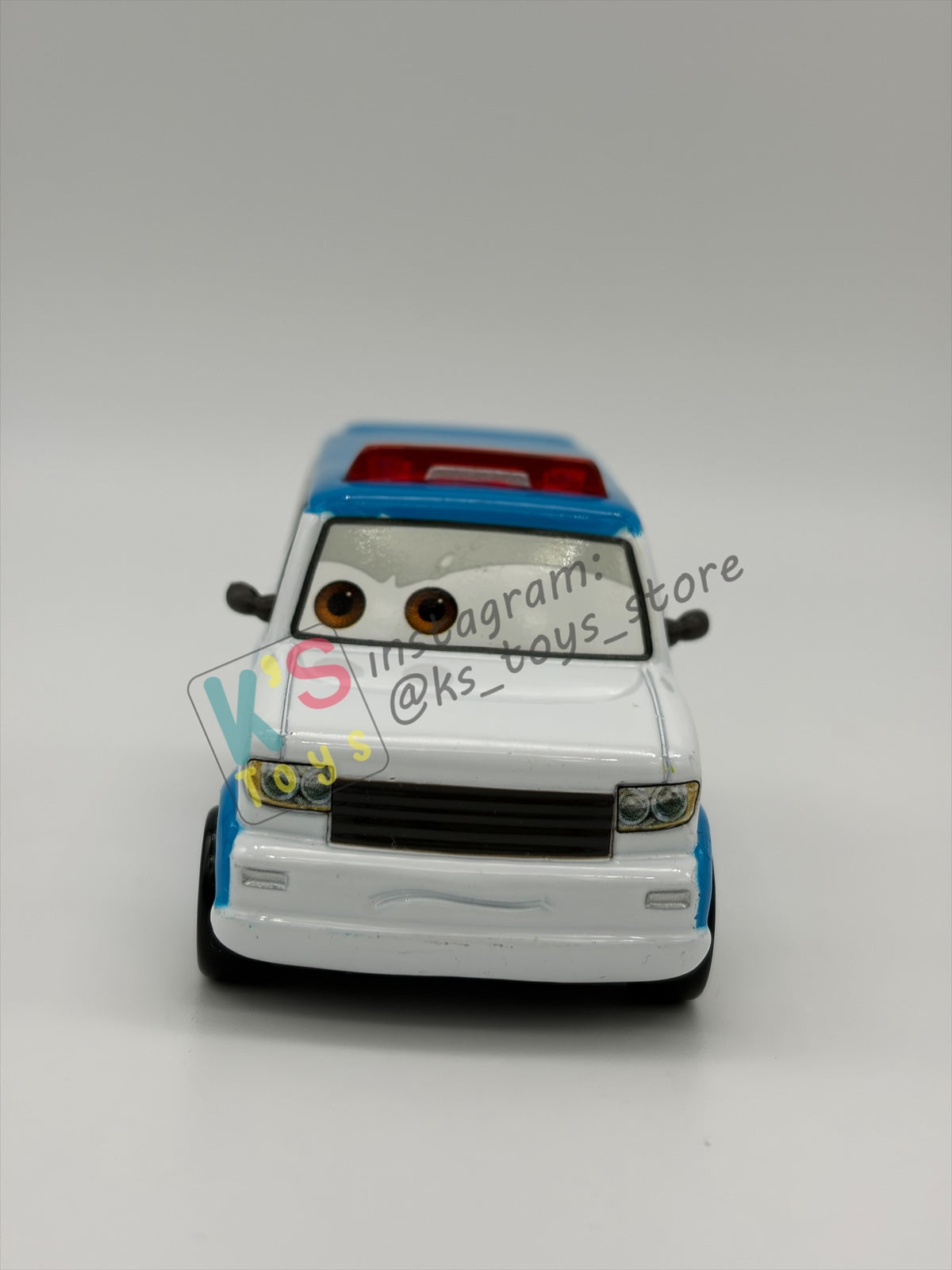 PRE-OWNED / LOOSE DISNEY PIXAR CARS - "OFFICER MURAKAMI" CARS 2 SERIES - NEAR MINT CONDITION - READ DESCRIPTION!!!!!!!!!!
