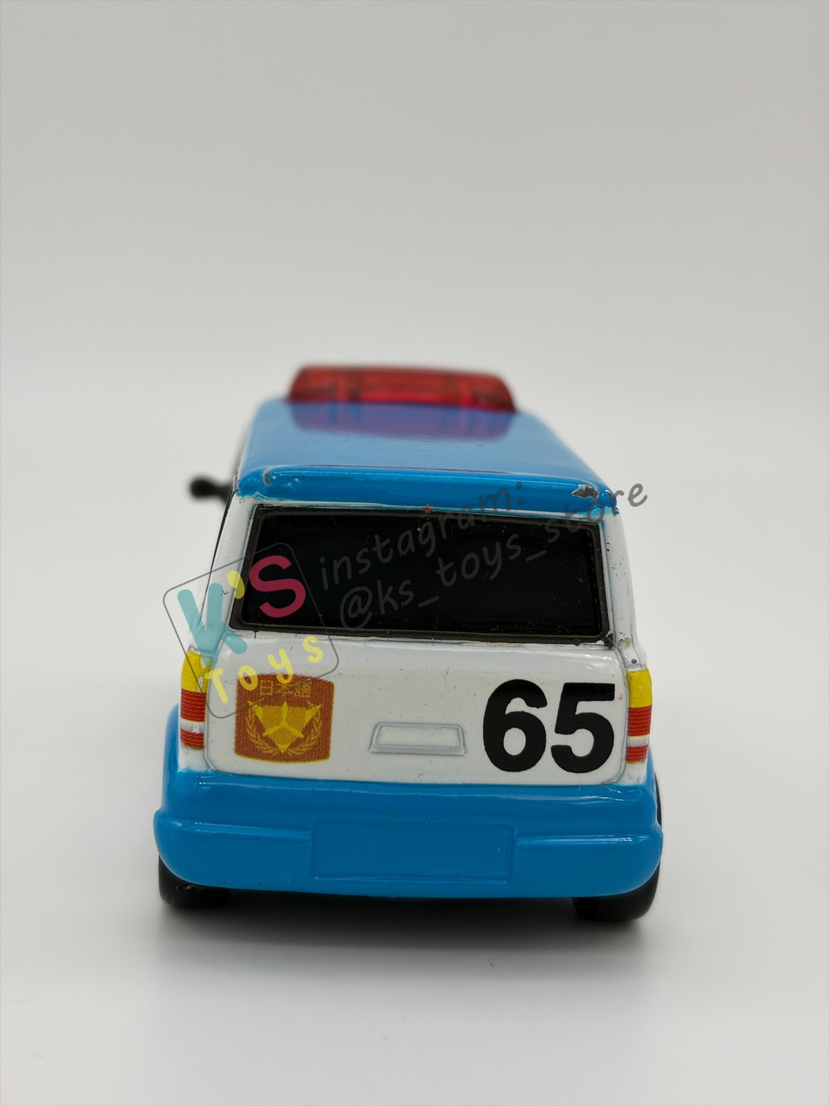 PRE-OWNED / LOOSE DISNEY PIXAR CARS - "OFFICER MURAKAMI" CARS 2 SERIES - NEAR MINT CONDITION - READ DESCRIPTION!!!!!!!!!!