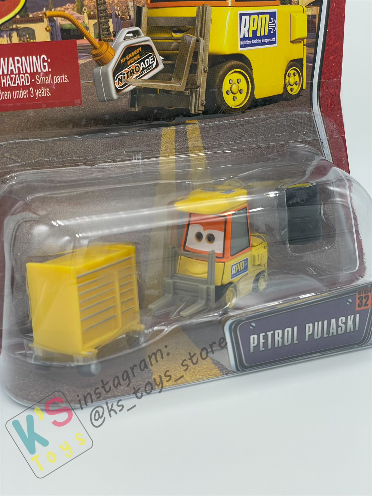 DISNEY PIXAR CARS 1:55 BY MATTEL, PETROL PULASKI - THE WORLD OF CARS SERIES - BNIP