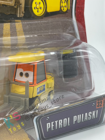 DISNEY PIXAR CARS 1:55 BY MATTEL, PETROL PULASKI - THE WORLD OF CARS SERIES - BNIP