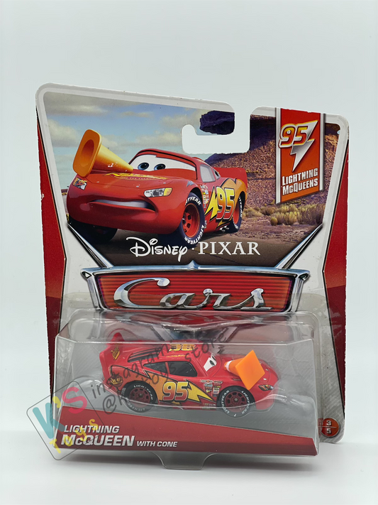 DISNEY PIXAR CARS BY MATTEL 1:55, LIGHTNING MCQUEEN WITH CONE - BNIP