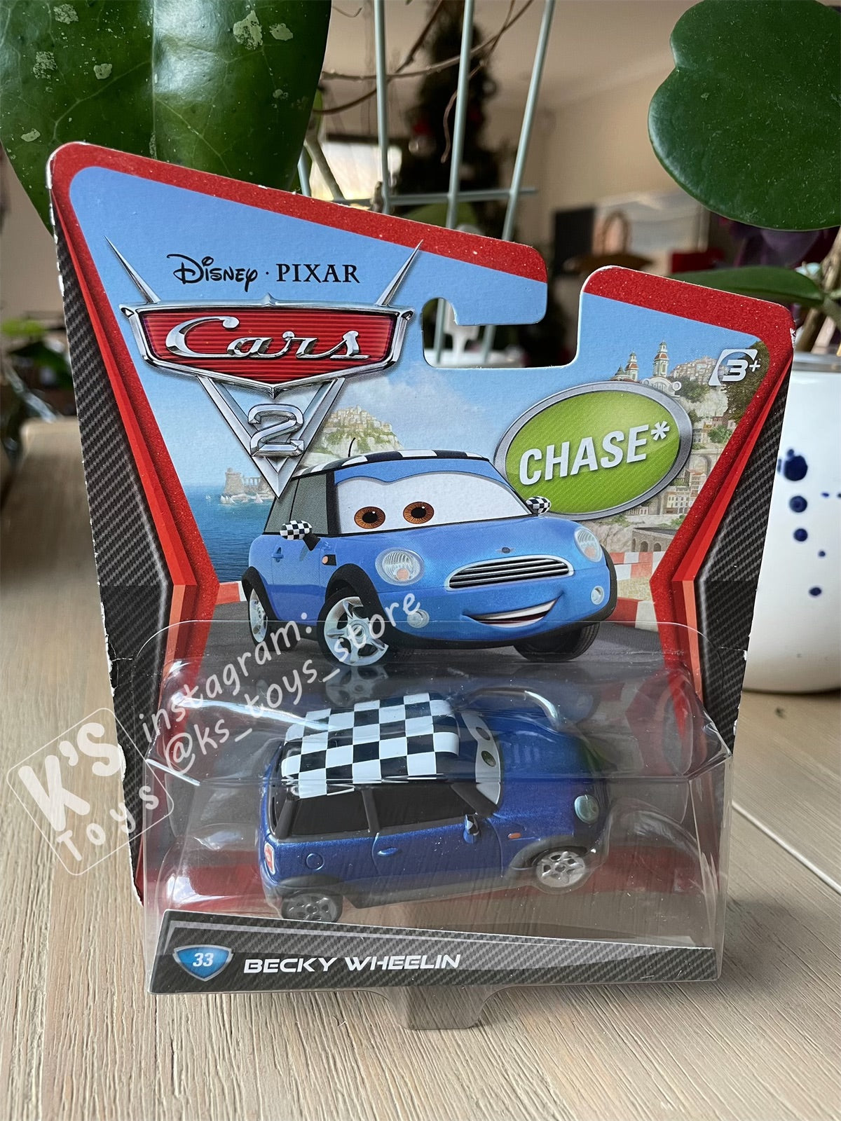 DISNEY PIXAR CARS BY MATTEL, BECKY WHEELIN - CARS 2 - BNIP