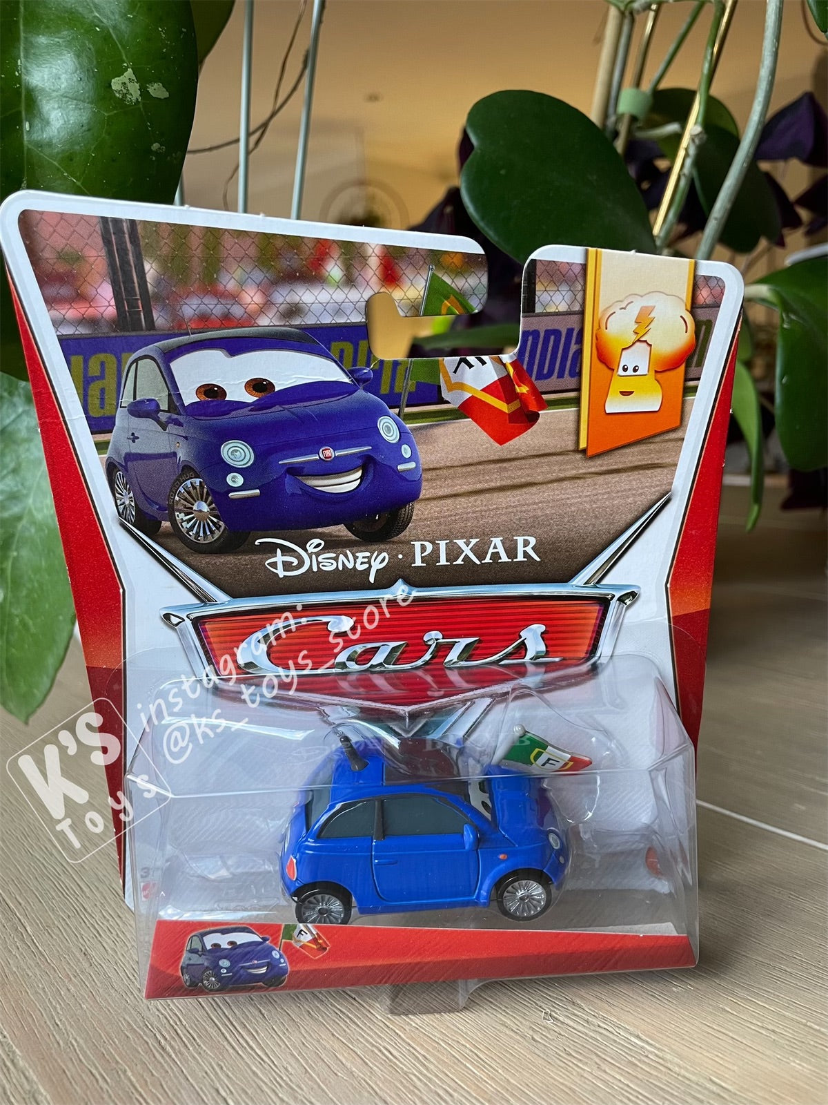 DISNEY PIXAR CARS "ALBERTO" RACE FANS - BNIP