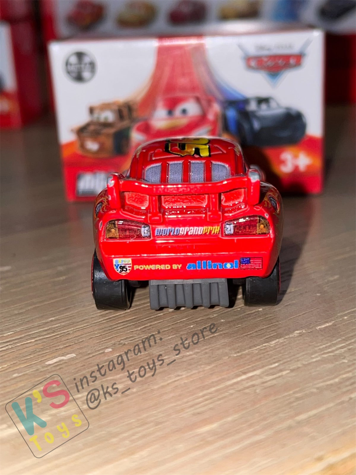 Mini Racers Pixar Disney Cars, 2022 Series 1 #03 WGP LIGHTNING MCQUEEN CARS 2