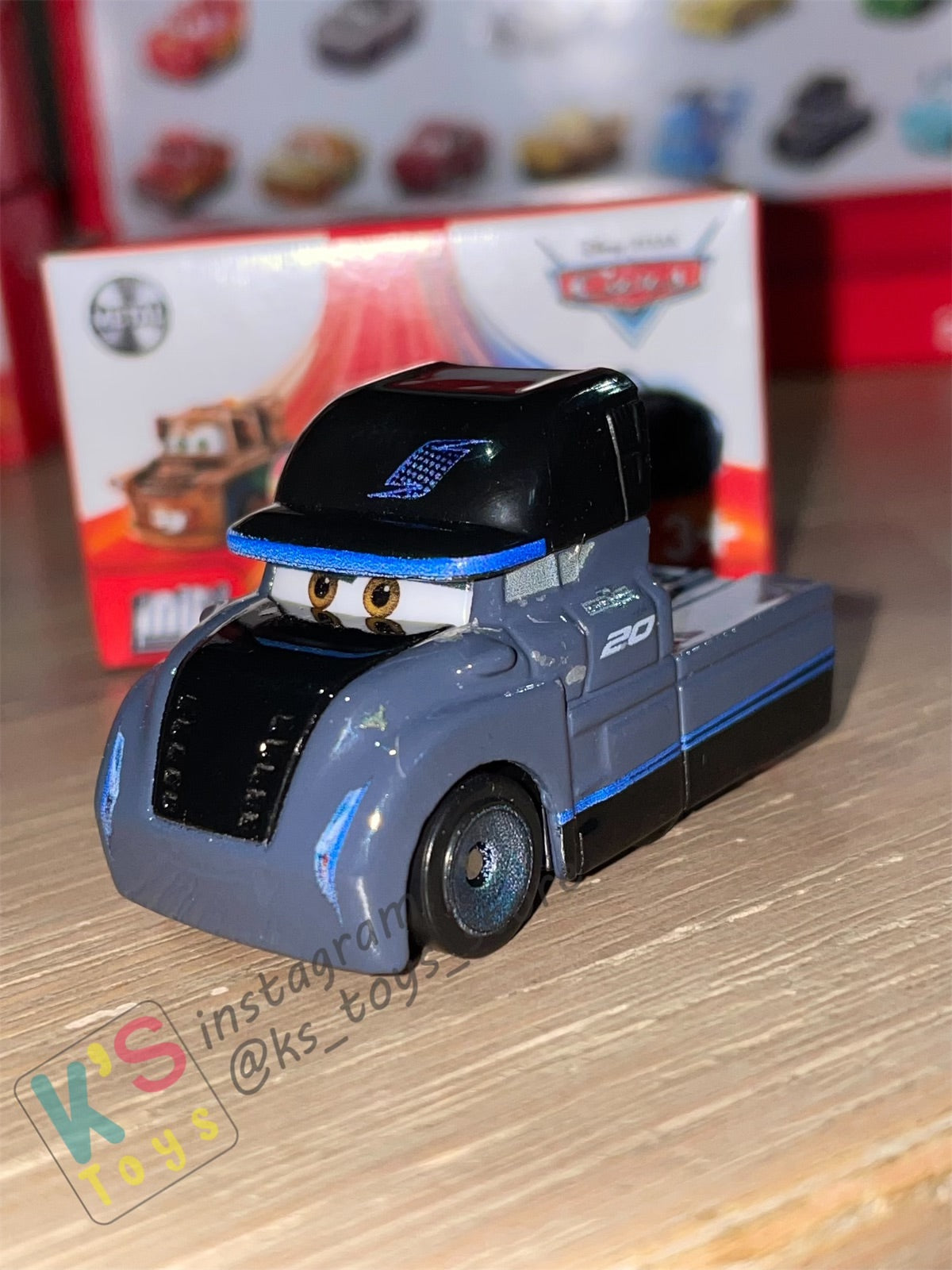 Mini Racers Pixar Disney Cars, 2022 Series 1 #10 GAKE BEAUFORT