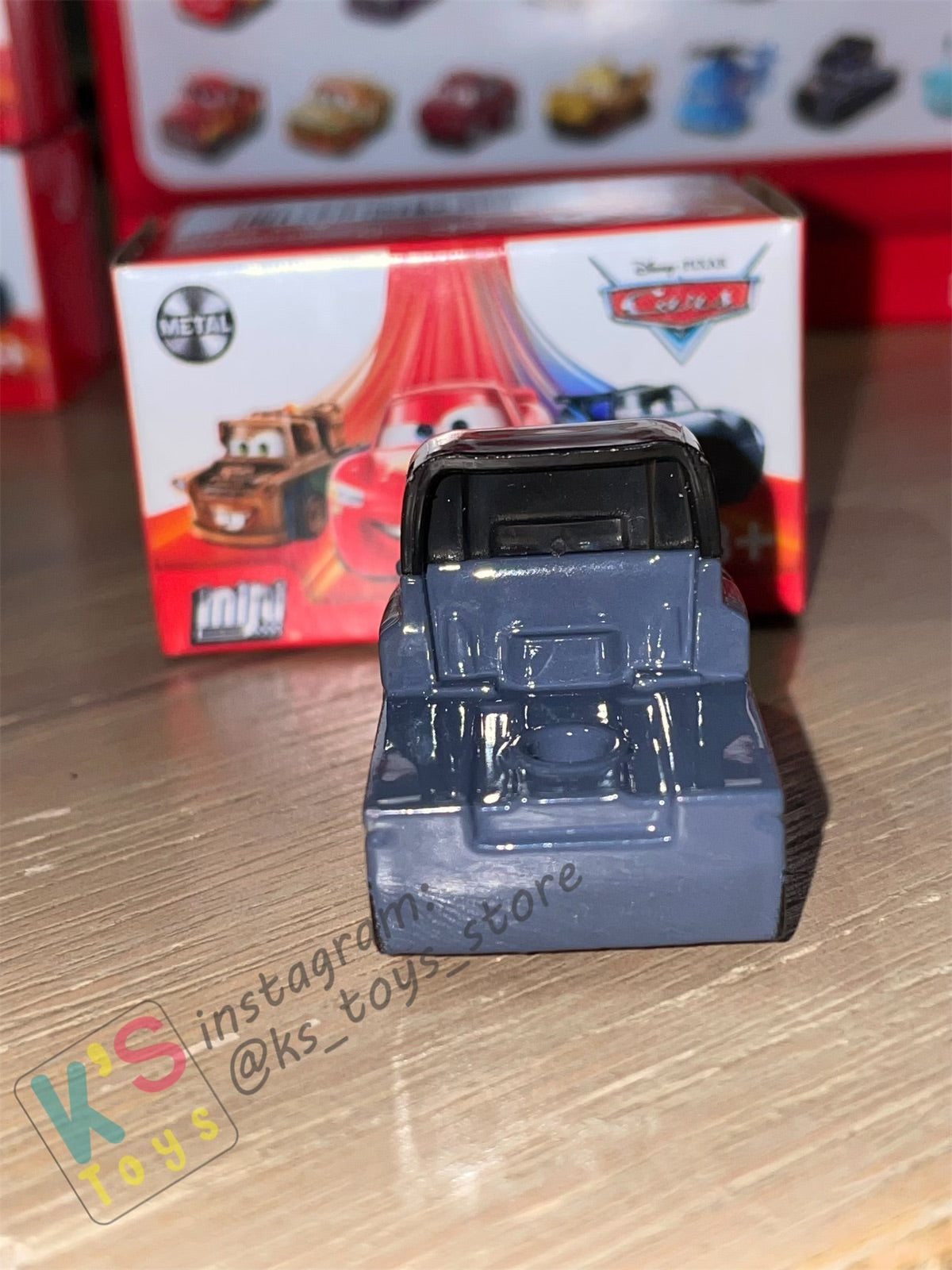 Mini Racers Pixar Disney Cars, 2022 Series 1 #10 GAKE BEAUFORT