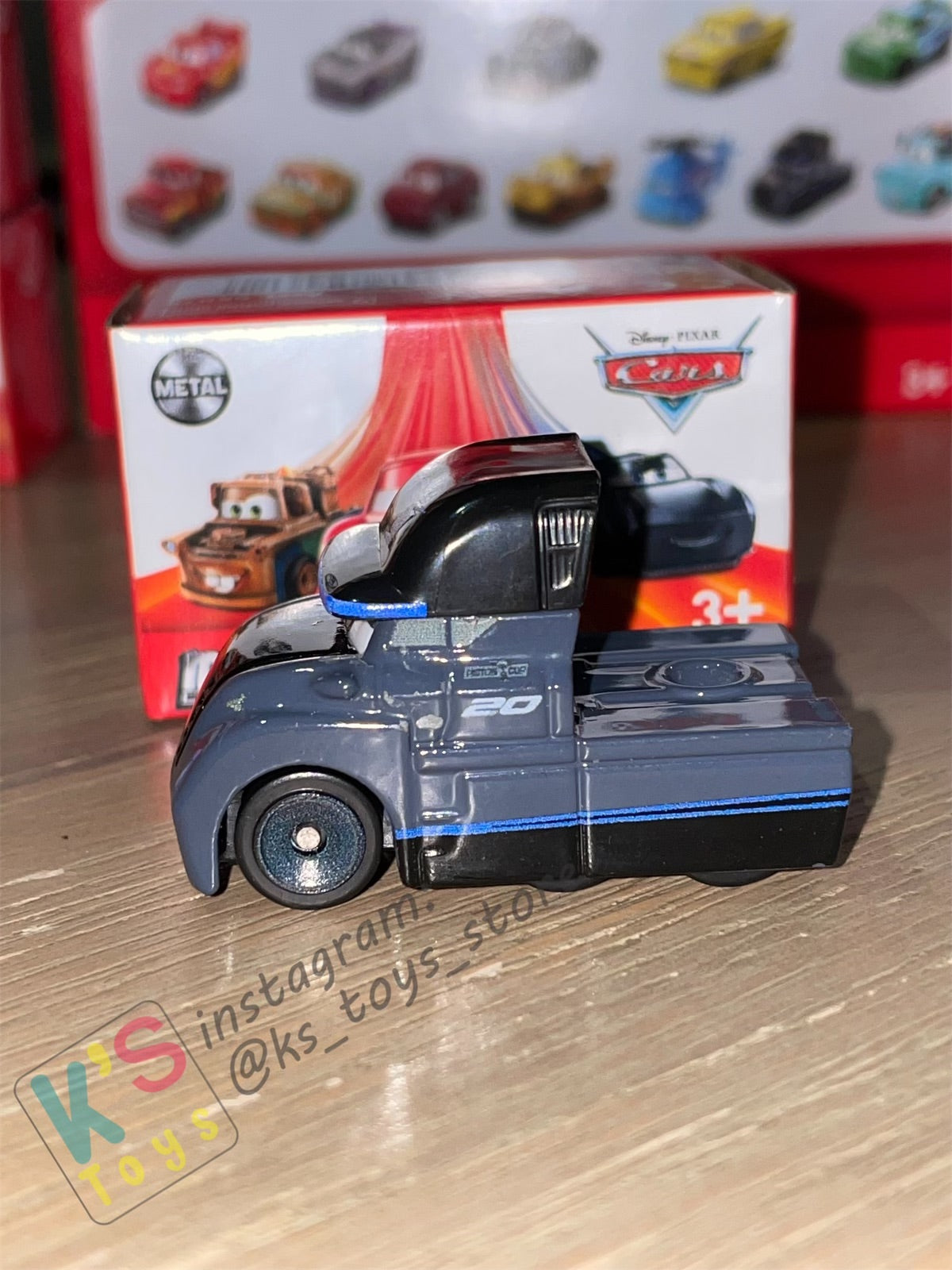 Mini Racers Pixar Disney Cars, 2022 Series 1 #10 GAKE BEAUFORT