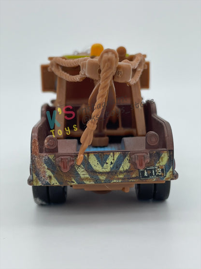 PRE-OWNED / LOOSE DISNEY PIXAR CARS - "MATER, DR. ABSCHLEPP WAGEN MATER" UNIDENTIFIED FLYING MATER SERIES - MINT / NEAR MINT CONDITION - READ DESCRIPTION!!!!!!!!!!