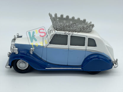 PRE-OWNED / LOOSE DISNEY PIXAR CARS - "THE QUEEN" CARS 2 SERIES - MINT / NEAR MINT CONDITION - READ DESCRIPTION!!!!!!!!!!
