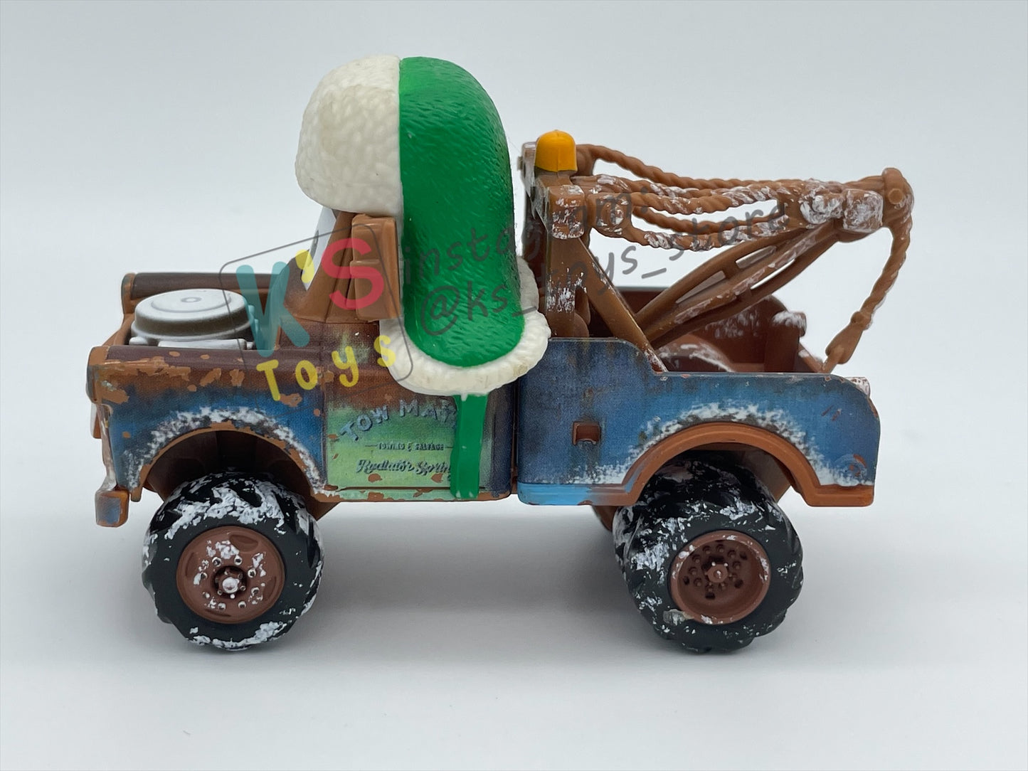 PRE-OWNED / LOOSE DISNEY PIXAR CARS BY MATTEL - "WHEE-HOO MATER" - WINTER HOLIDAY SERIES - PLAYED WITH GOOD CONDITION - READ DESCRIPTION!!!!!!!!!!!