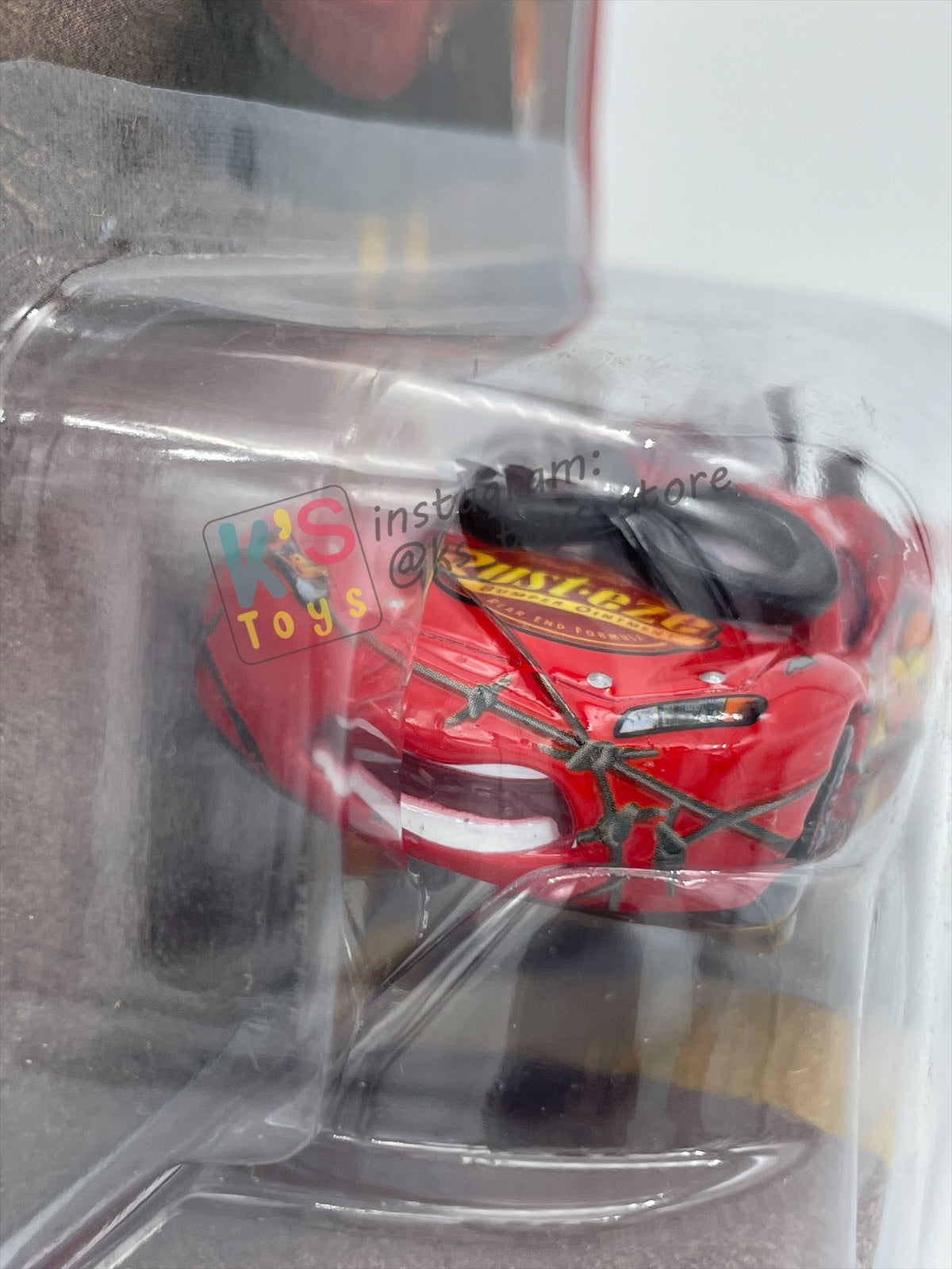 DISNEY PIXAR CARS 1:55 BY MATTEL - SPIN OUT LIGHTNING MCQUEEN - THE WORLD OF CARS SERIES - BNIP