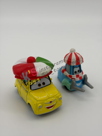 PRE-OWNED / LOOSE DISNEY PIXAR CARS - "CHRISTMAS LUIGI AND GUIDO" - MATER SAVES CHRISTMAS - GOOD CONDITION