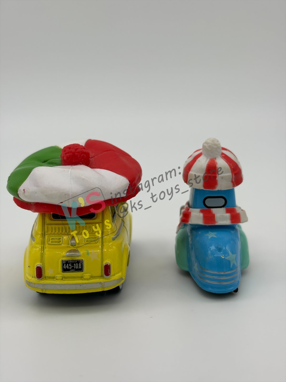 PRE-OWNED / LOOSE DISNEY PIXAR CARS - "CHRISTMAS LUIGI AND GUIDO" - MATER SAVES CHRISTMAS - GOOD CONDITION