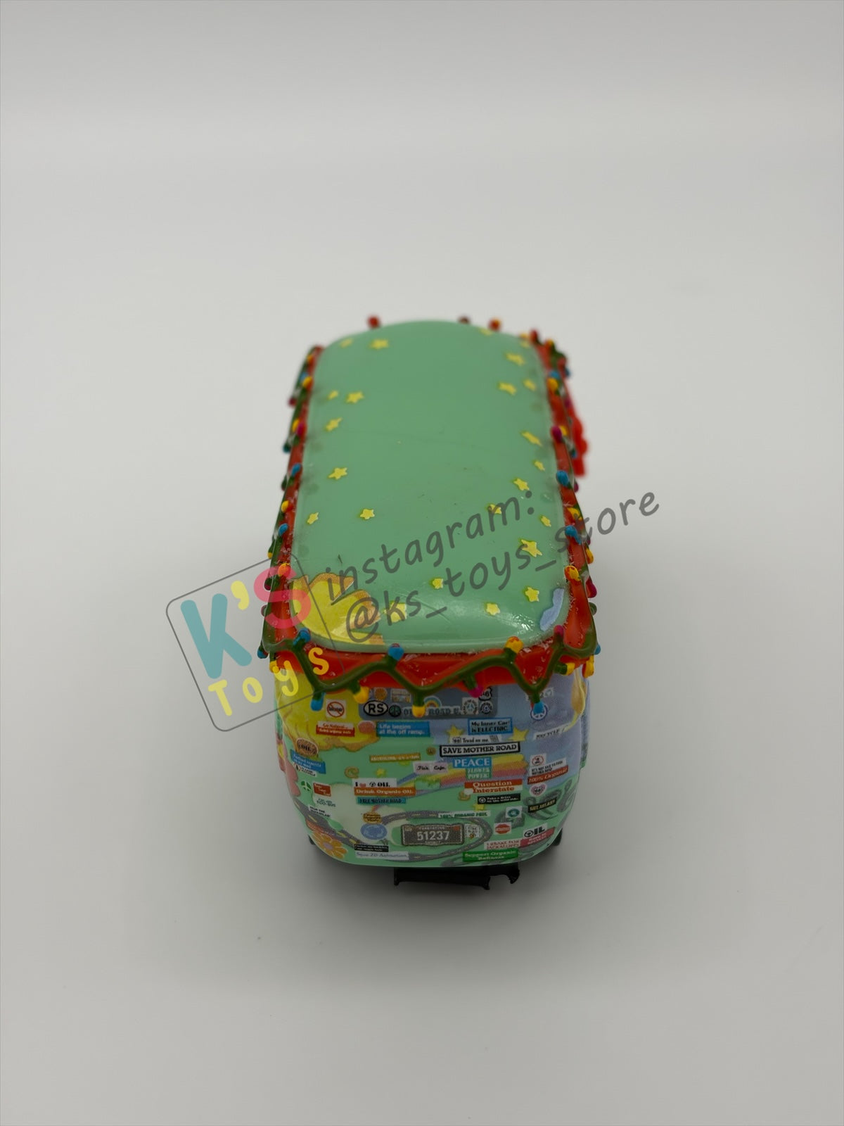 PRE-OWNED / LOOSE DISNEY PIXAR CARS - "CHRISTMAS FILLMORE" MATER SAVES CHRISTMAS - EXCELLENT CONDITION