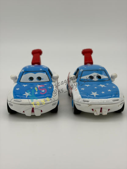 PRE-OWNED / LOOSE DISNEY PIXAR CARS - "MIA & TIA MATER FANS" - MATER THE GREATER SERIES - GOOD CONDITION