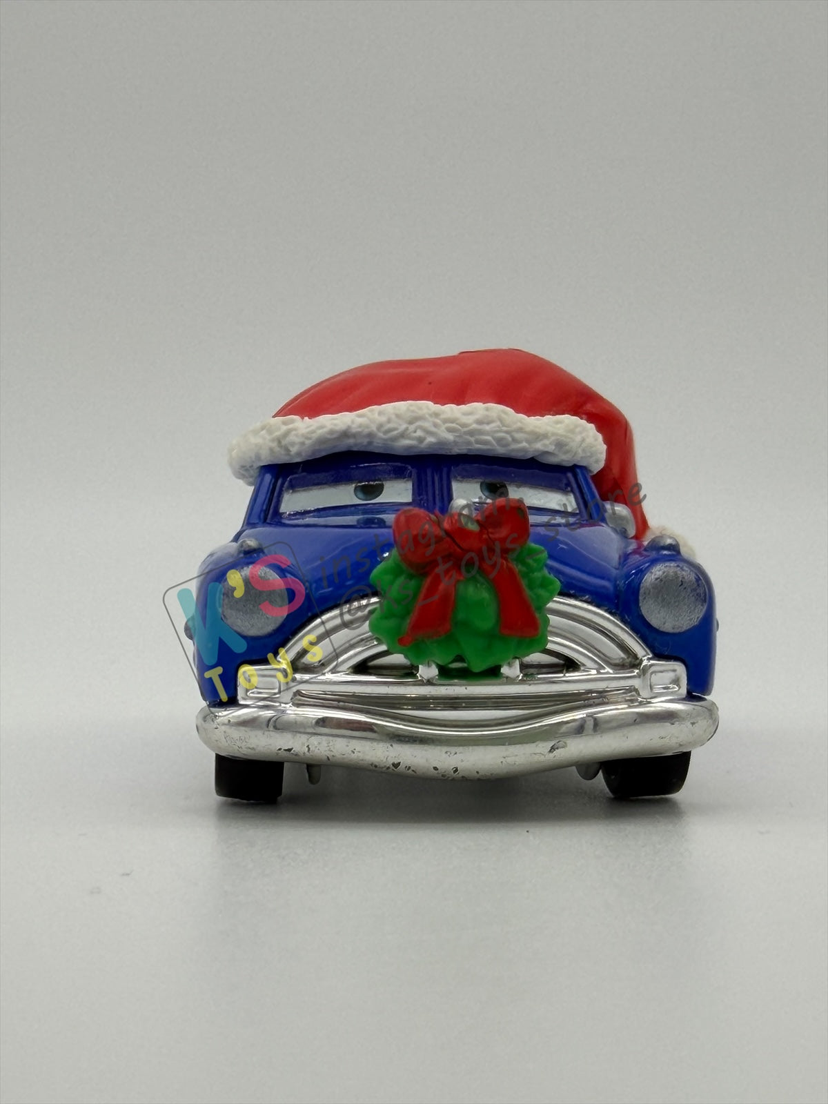 PRE-OWNED / LOOSE DISNEY PIXAR CARS - "DECKED OUT DOC HUDSON" - MATER SAVES CHRISTMAS - GOOD CONDITION