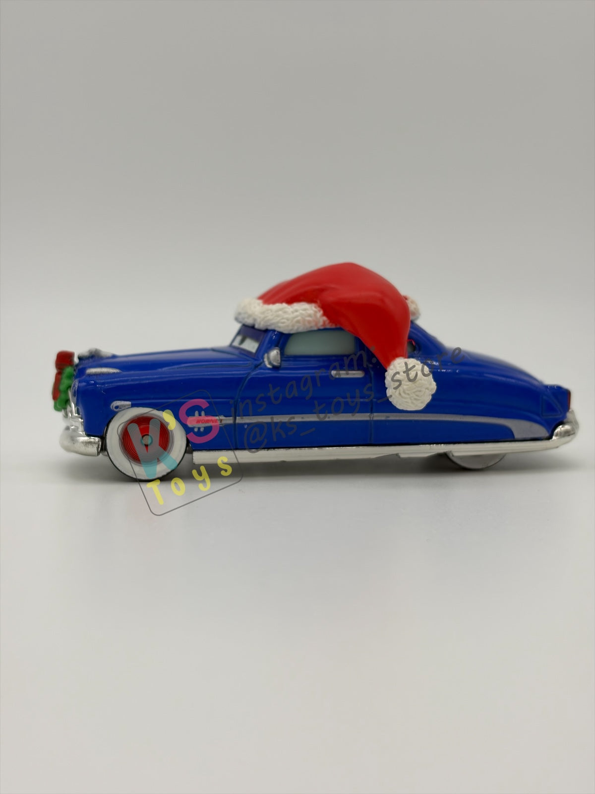 PRE-OWNED / LOOSE DISNEY PIXAR CARS - "DECKED OUT DOC HUDSON" - MATER SAVES CHRISTMAS - GOOD CONDITION