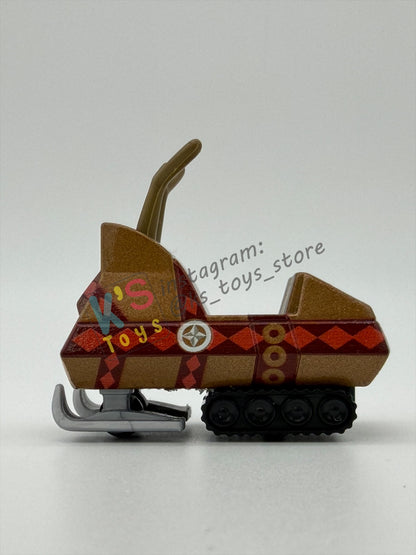 PRE-OWNED / LOOSE DISNEY PIXAR CARS - "SNOWMOBILE" - MATER SAVES CHRISTMAS - NEAR MINT CONDITION