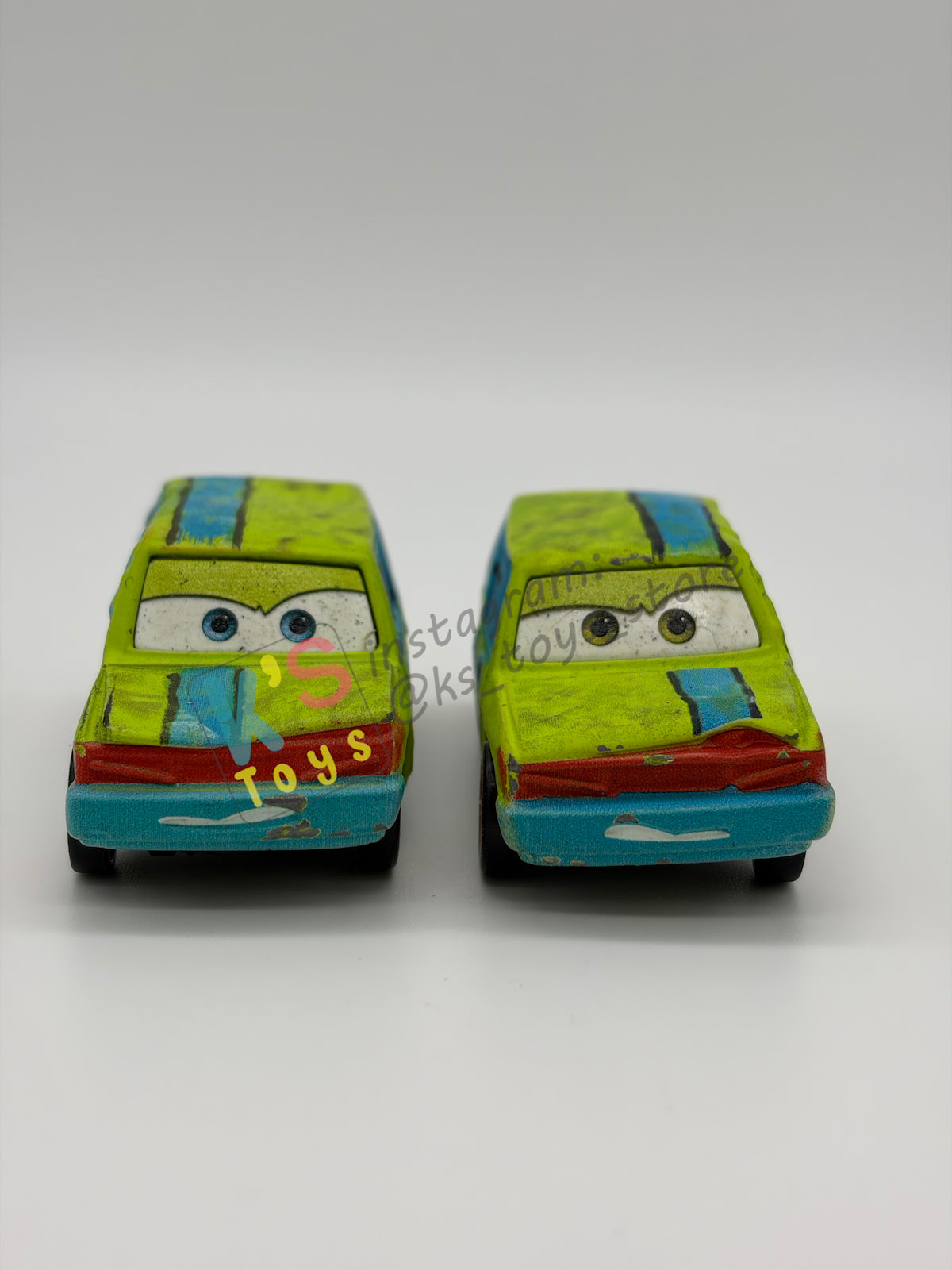PRE-OWNED / LOOSE DISNEY PIXAR CARS BY MATTEL - "HIT AND RUN" THUNDER HOLLOWS SERIES - IN GOOD CONDITION
